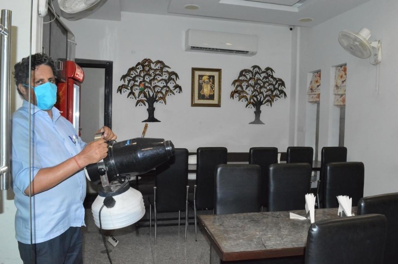 Madhav Muskan Residency Mathura Exterior foto